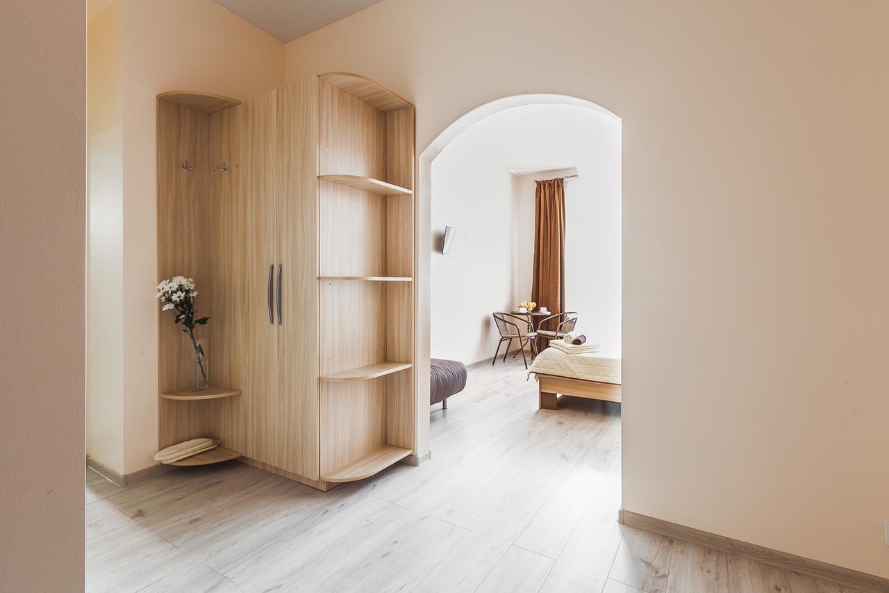 Apartments Near Deribasovskaya オデッサ エクステリア 写真