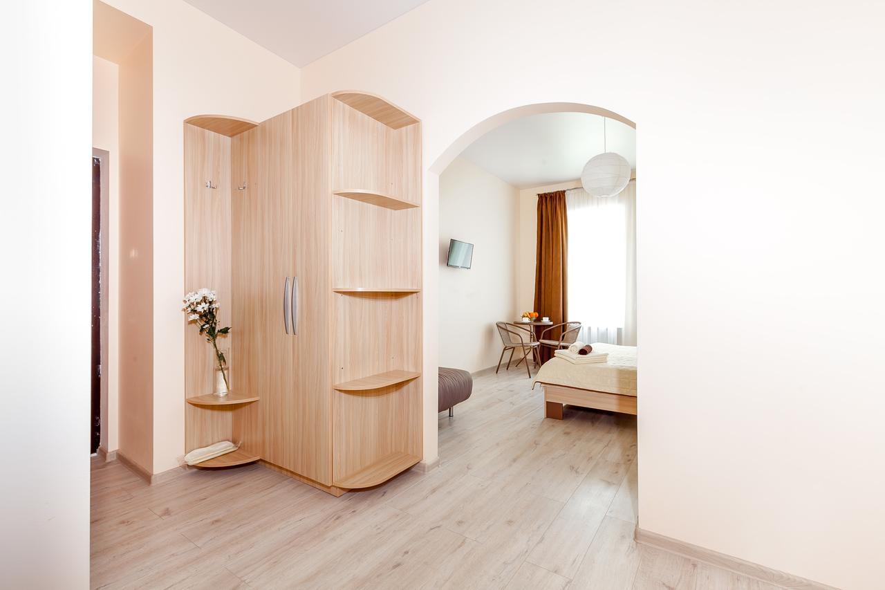 Apartments Near Deribasovskaya オデッサ エクステリア 写真