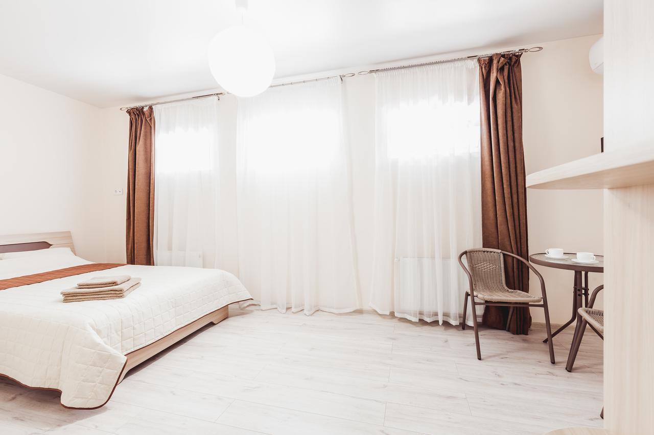 Apartments Near Deribasovskaya オデッサ エクステリア 写真